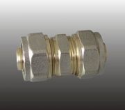 Соед м/п прям T20 * 20 ц-ц SANLUX (10/80)