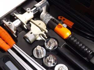 Инструмент д/монтажа акс.фитингов гидравлический FT-1240B-QC ТИМ