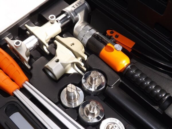 Инструмент д/монтажа акс.фитингов гидравлический FT-1240B-QC ТИМ